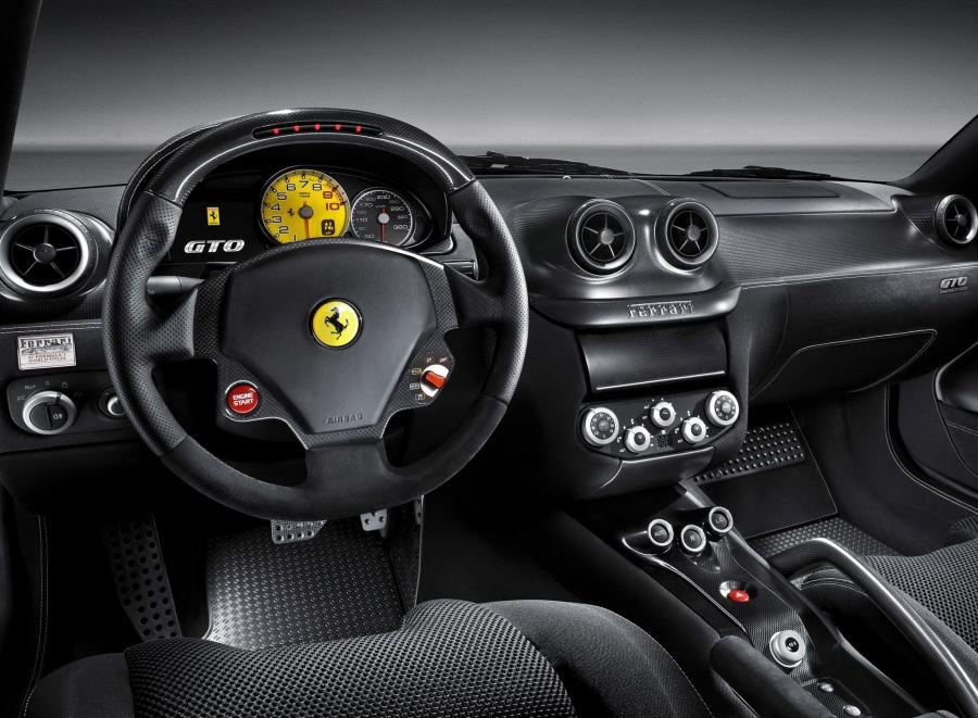  Ferrari 599 GTO 2010 года  (фото 33 из 39)